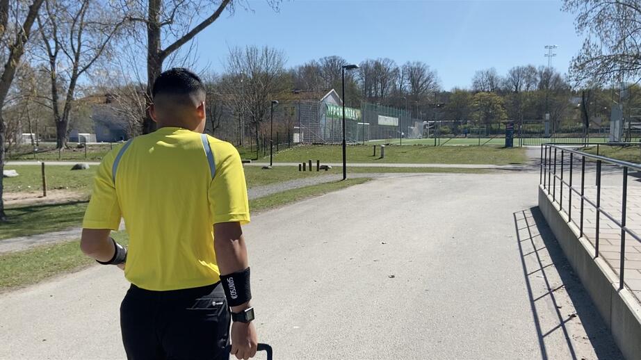 Domaren Theo Edung, 19, förklarar varför han vill att VAR ska införas i Sverige.