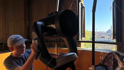Erik ska fotografera en exoplanet