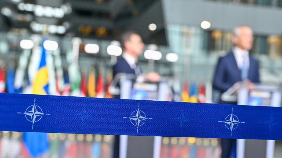 Tidöpartiernas förslag: 300 miljoner extra till försvaret.