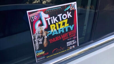 Reklam för TikTok Rizz Party i Florida, USA. . Foto: KnowYourMeme