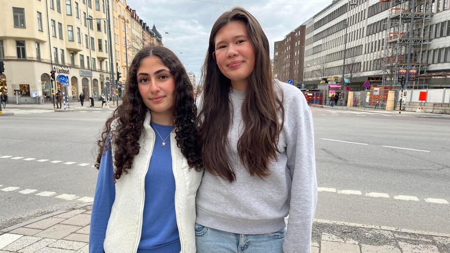 Tibelia, 16 och Antonia, 16.