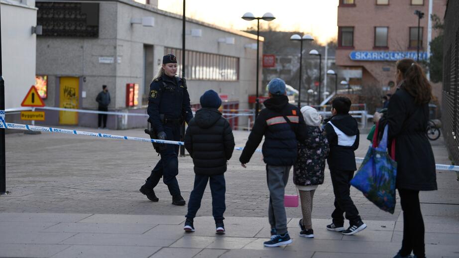 Skottlossning i Skärholmen i södra Stockholm under onsdagskvällen. 