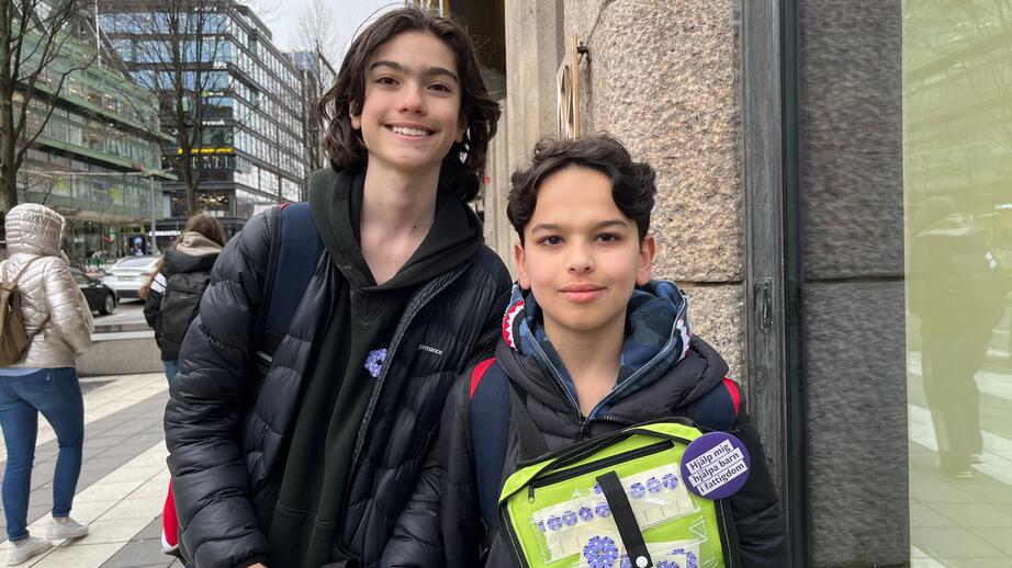 Julian, 12 och Shane, 11