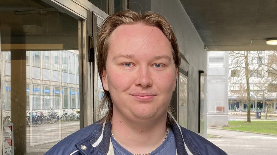 Axel Broström, 18 år.  