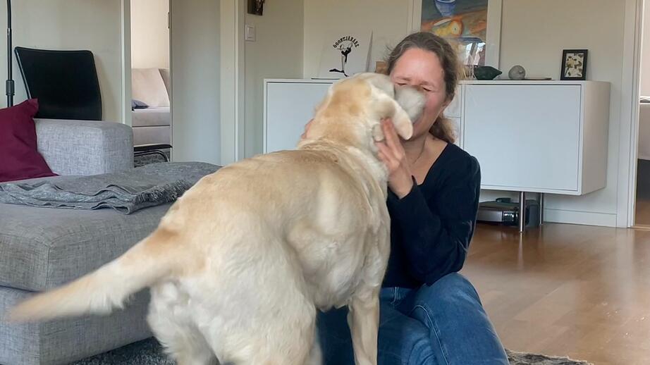 – Jag kan inte tänka mig ett liv utan Speja, säger Åsa om sin hund, som fyller nio i september.