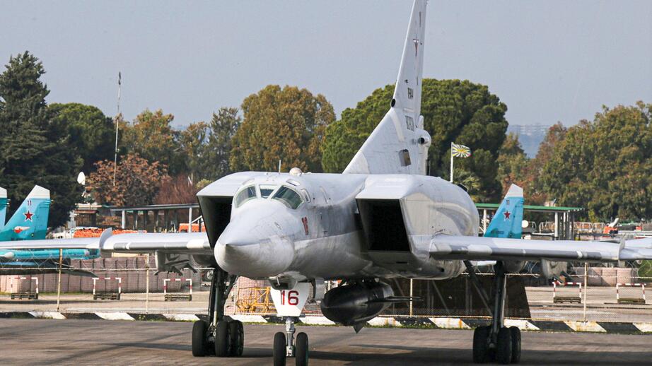 Det ryska bombflygplanet Tu-22M3. Samma modell som sägs ha skjutits ned. Planet har lång räckvidd och kan både släppa bomber och avfyra missiler. Arkivbild.