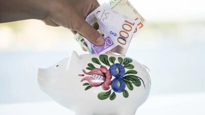 Allt fler tar pengar från sina barn