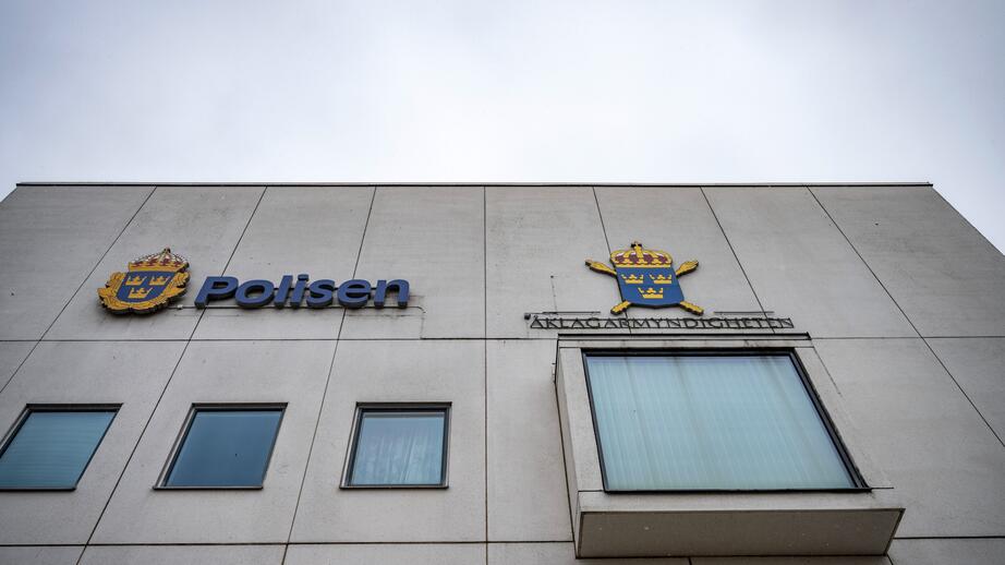 Mannen åtalas för att ha skickat pengar till en terrororganisation.