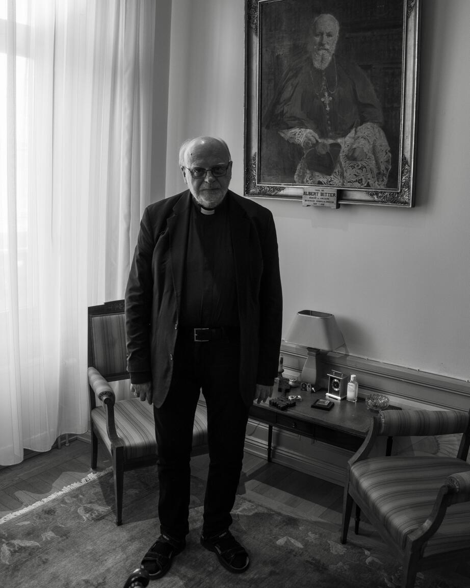 Anders Arborelius är 74 år. I sin pension hoppas han kunna återvända till klostret där han spenderade 27 år som munk. 
