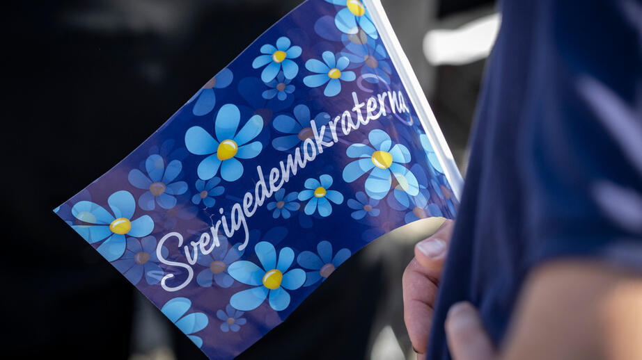 SD-politiker tvingas lämna partiet.