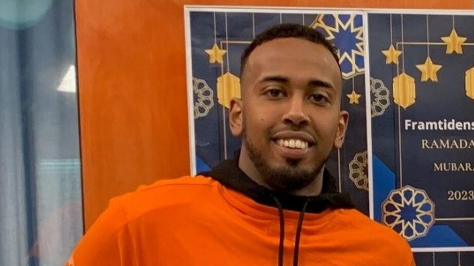 Abdi Rizak Nur, 27, brinner för att ungdomar ska ta körkort. 