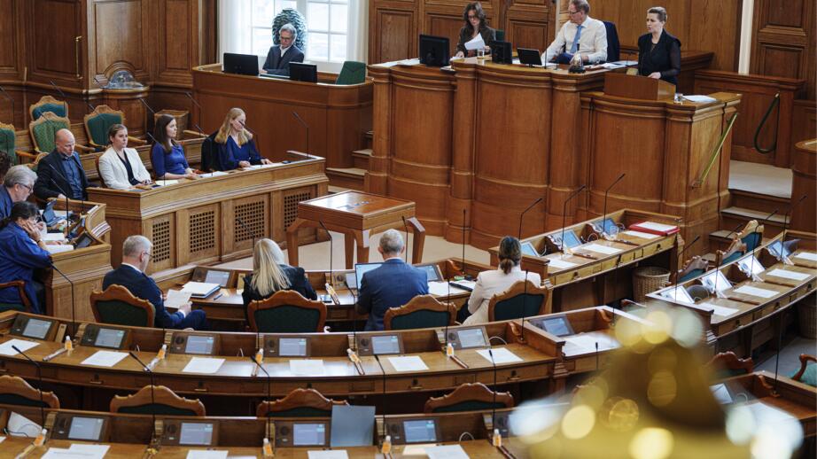 Sju av Danmarks tolv partier i Folketinget är överens om höjningen.