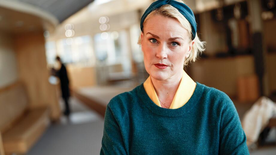 Olga Persson, ordförande i Unizon, ett riksförbund av kvinno- tjej- och ungdomsjourer.