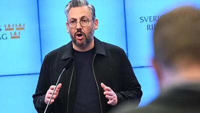 PRESSTRÄFF DEMIROK OM TROLLFABRIK. Foto: Claudio Bresciani/TT