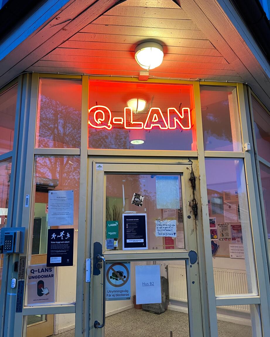 Q-lan är en fritidgård för ungdomar mellan 13-16 år. 