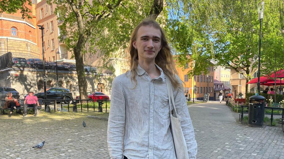 Ingmar, 18, kollar alltid second hand först när han ska köpa kläder. 