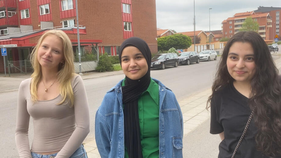 Ebba Wigh, Isra Abodi och Israa Berakdar vill visa kärlek för sina mammor idag.