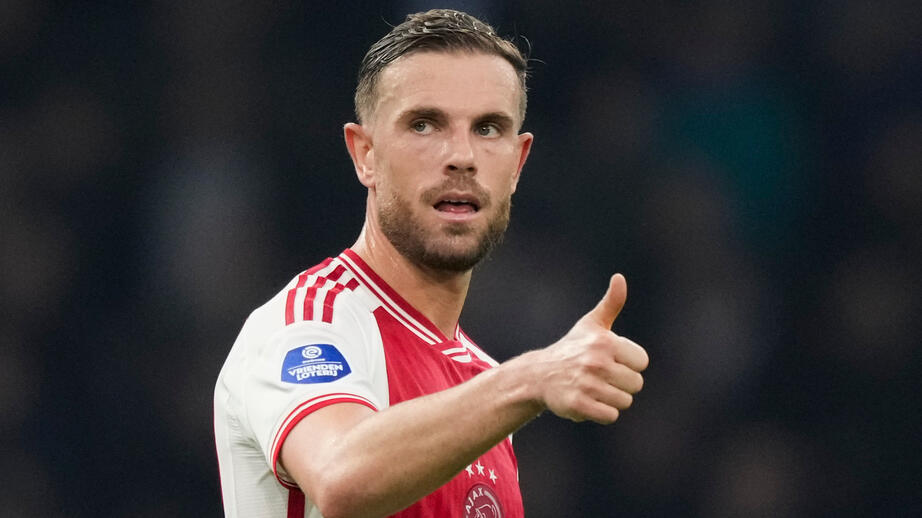 Jordan Hendersons Ajax är vidare. Arkivbild.