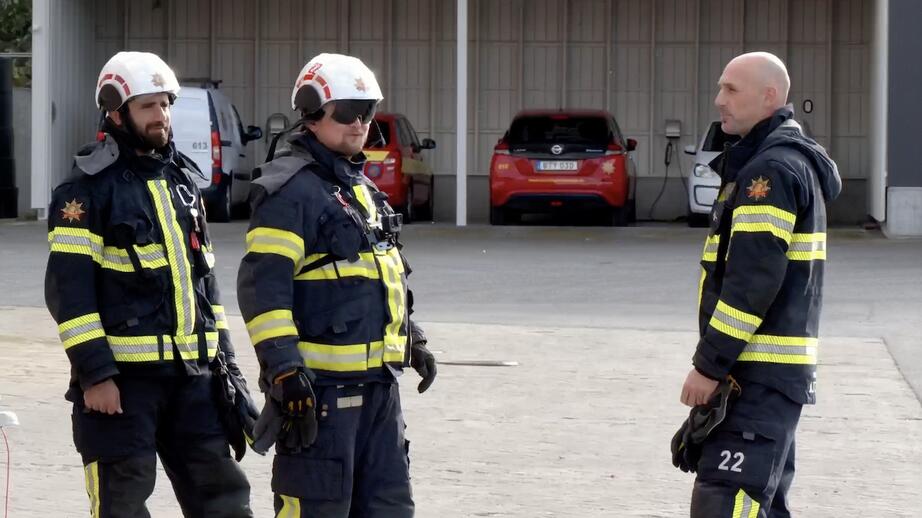 Hör Johel Tjäder berätta om jobbet som brandman, och vad som hände under den tuffaste dagen i hans karriär.