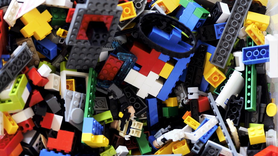 Lego värt en kvarts miljon stals under natten.