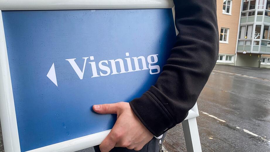 Bostadsmarknaden ser ut att påverkas av börsraset.