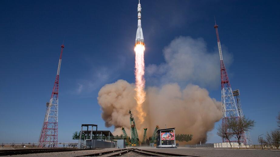 Vladimir Putins sändebud hyllar den rysk-amerikanska raketuppskjutningen.