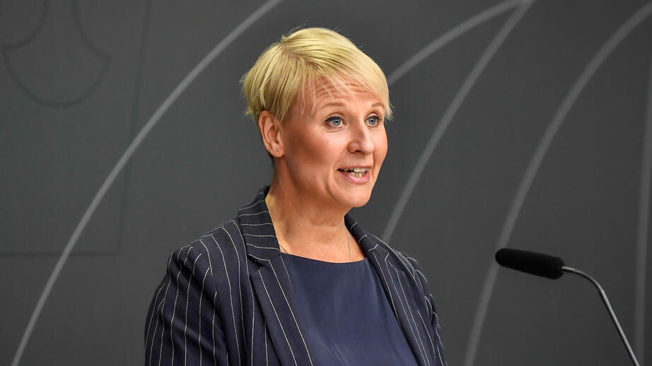 Anne Tenje, äldre- och socialförsäkringsminister (M). 