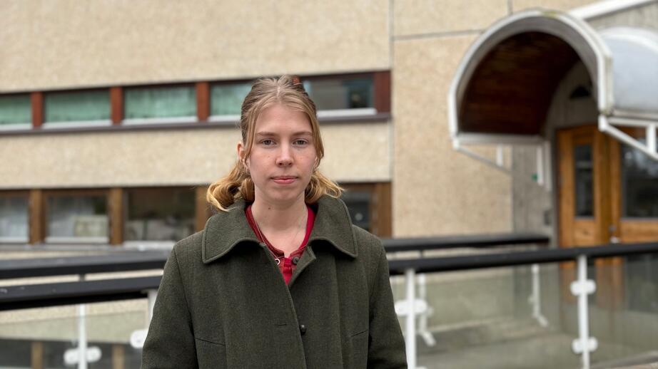 ”Det är många som är så otroligt obalanserade på häktet. Man kanske precis har ryckts ur sitt sammanhang,” säger före detta kriminalvårdare Fanny Klang.