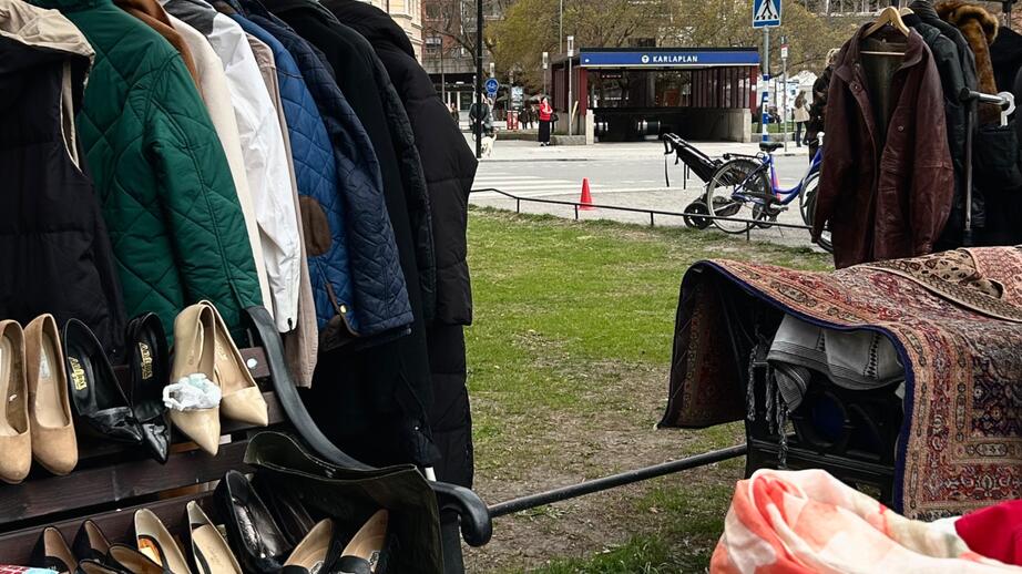 Loppis på Karlaplan.
