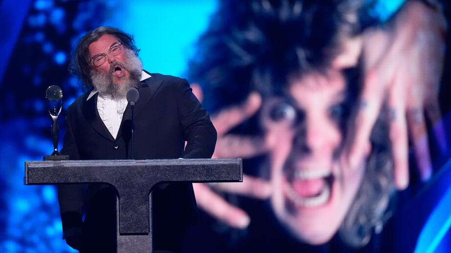 Rockartisten och skådespelaren Jack Black under Ozzy Osbournes invigning 2024.