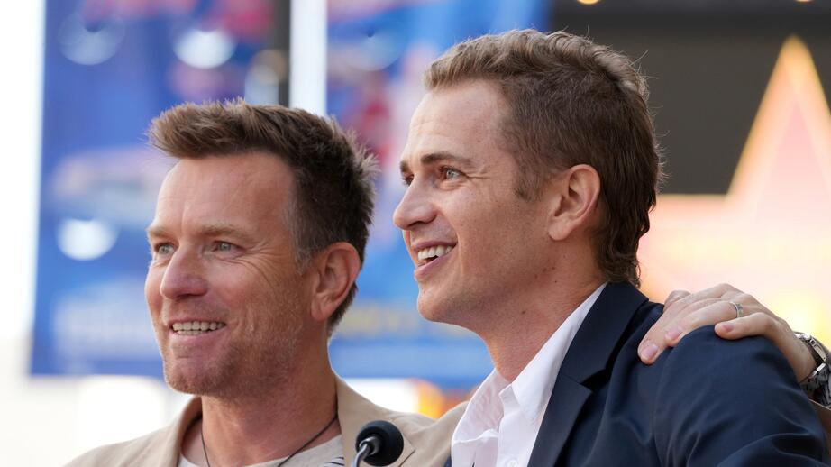 Ewan McGregor och Hayden Christensen, eller Obi-wan Kenobi och Anakin Skywalker på Walk of Fame i LA.