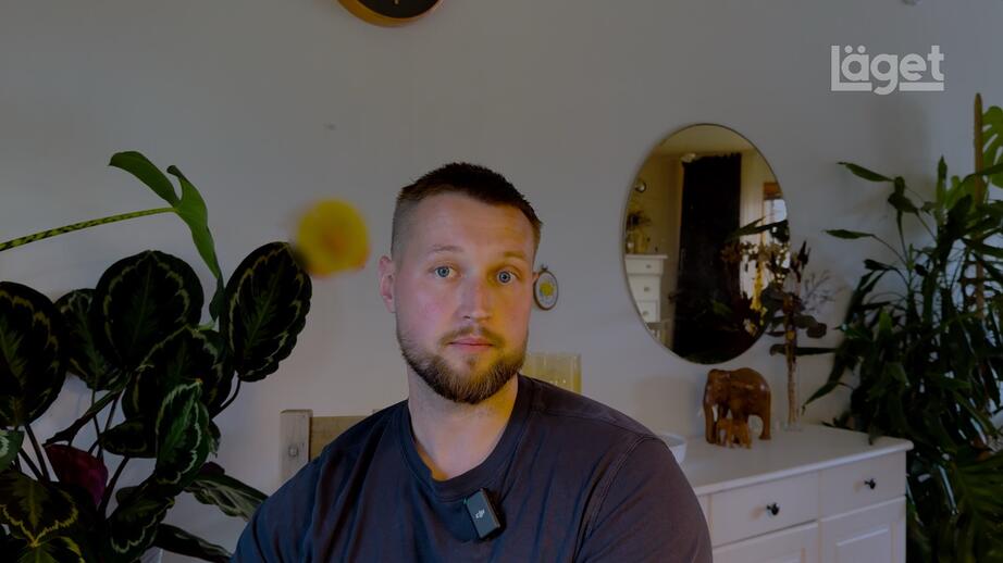 Jacob Petersson, 30 år, är bara en av alla resenärer som har åkt ner till Ukraina för att hjälpa befolkningen med förnödenheter. Hör honom berätta sin historia.