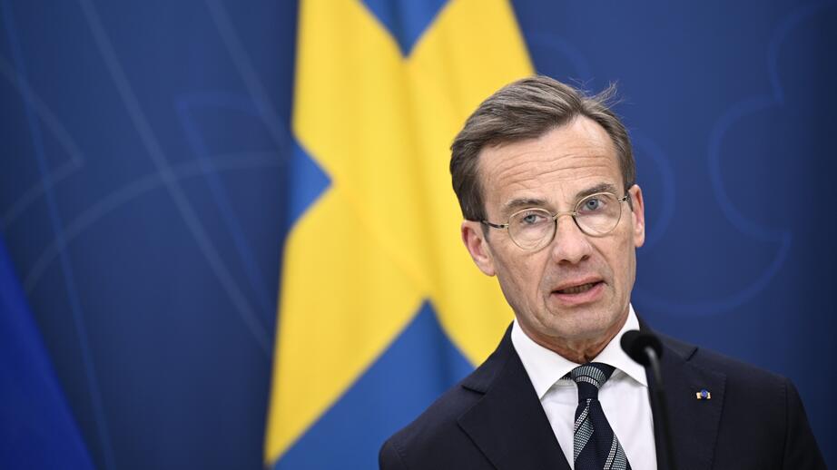 Statsminister Ulf Kristersson (M) under en pressbriefing på tisdagen.