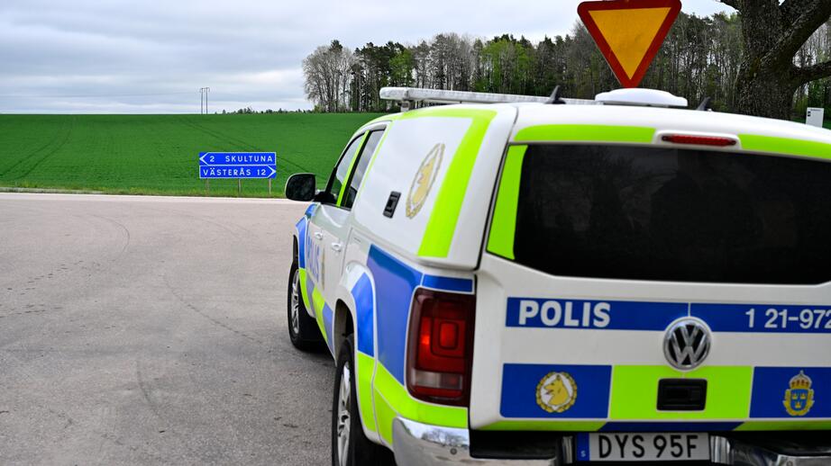Skultuna ligger cirka 1,5 mil utanför Västerås.