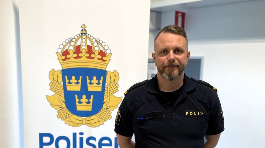 Polisen har blivit bättre på att patrullera ute i lokalpolisområdet. Och blivit mer tillgängliga för medborgarna, säger Robert Lundmark. 