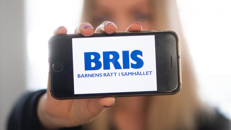 Bris erbjuder gratis samtal på telefon, sms, mail och genom gruppstöd.