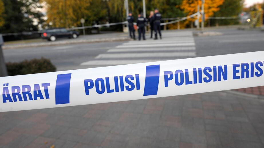 Skolan har omkring 1250 elever.