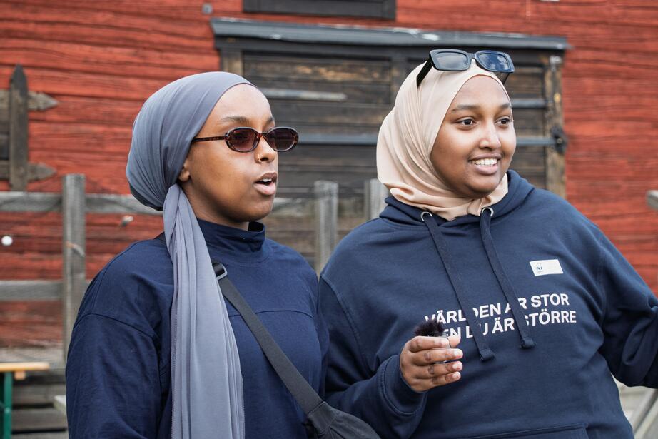 Fitness-influencern Laila Warsame, 25, och Farhiyo Muse, 22, från WWF Sweden Youth.