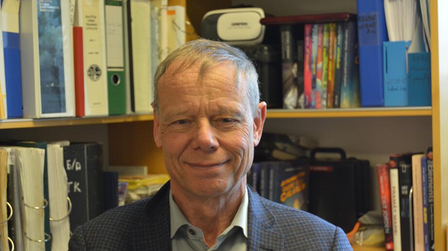 Christer Fuglesang är 68 år gammal och professor i rymdfart på Kungliga Tekniska Högskolan i Stockholm. 