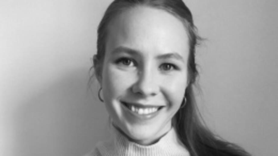 Paulina Rydén har en master i modevetenskap. 