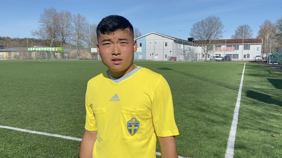 Domaren Theo Edung, 19, berättar om trakasserier mot domare.