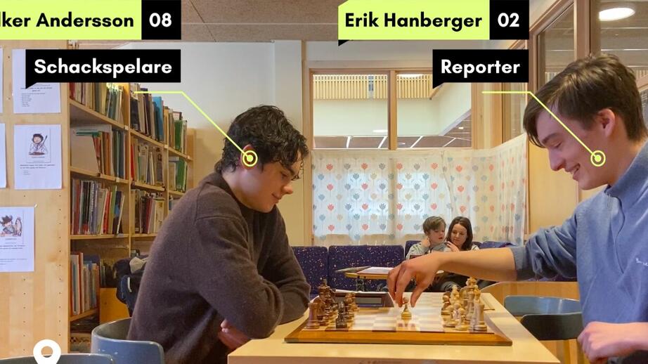 Se Lägets reporter Erik Hanberger utmana Vallatorpsskolans Melker Andersson i ett parti schack.